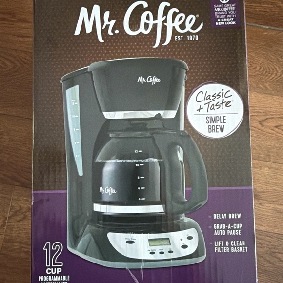 Mr. Coffee Black Programmable Coffeemaker - Picture 3 of 6